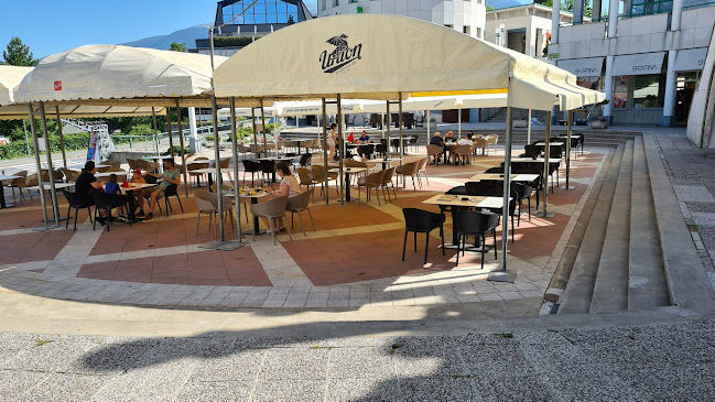 Tropical bar - Gastronomija in gostinstvo