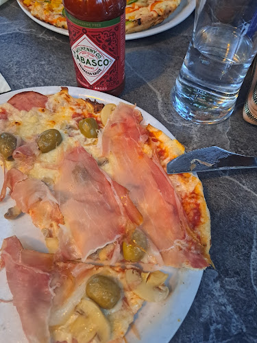 Opinii despre Pizzerija Pikola în Trbonje - Gastronomija in gostinstvo