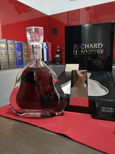 Viskirum, prodaja Žganih pijač, d.o.o. - Gastronomija in gostinstvo