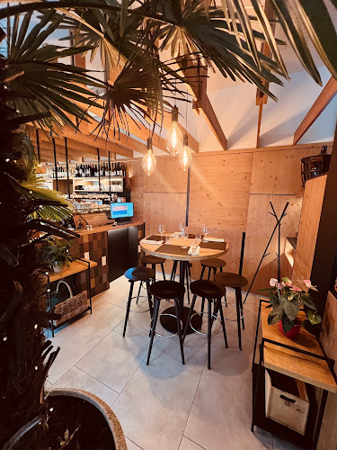 Na Vasi, restavracija in prenočišča - Gastronomija in gostinstvo