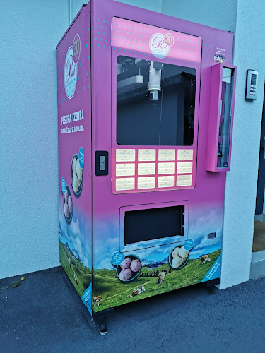 Opinii despre Pixi sladoledi în Ljubljana - Gastronomija in gostinstvo