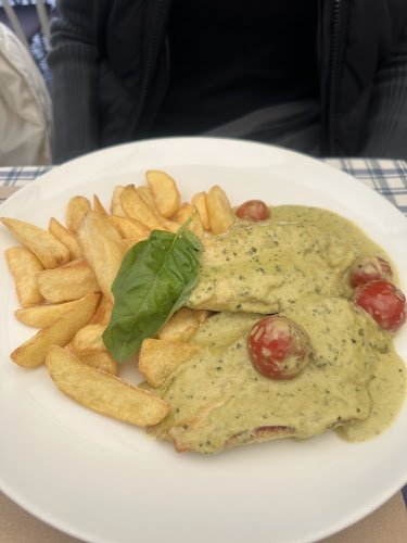 Comentarii opinii despre Julija