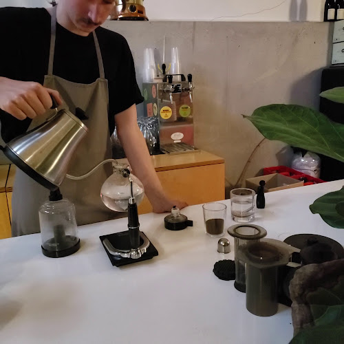 Comentarii opinii despre Kavarna Moderna