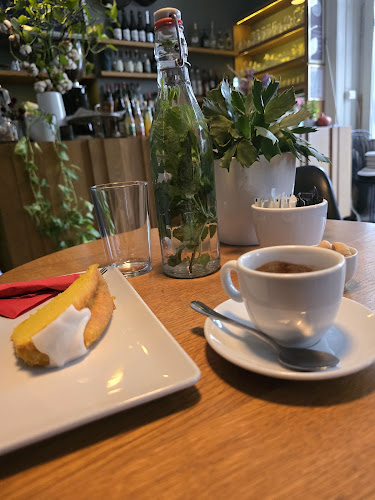 Kava Bar Tam Tam - Ljubljana