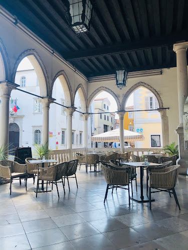 Comentarii opinii despre Loggia Caffè Kavarna