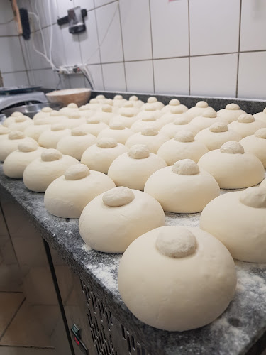 Ponipek, pekarstvo, d.o.o. - Gastronomija in gostinstvo