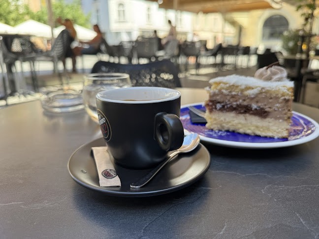 Mestni trg 2, 2250 Ptuj