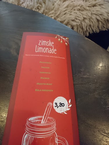 Livingroom Lounge - Ljubljana - Gastronomija in gostinstvo