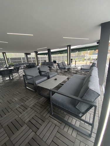 MOON Lounge and Coffe Bar