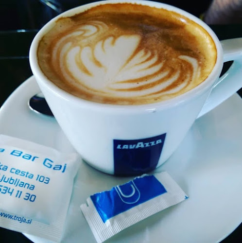 Kava Bar Gaj - točenje pijač