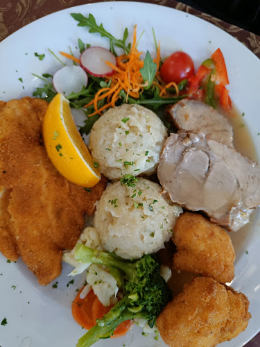 Opinii despre Gostilna Pograjski dom, PG DOM d.o.o. în Polhov Gradec - Gastronomija in gostinstvo