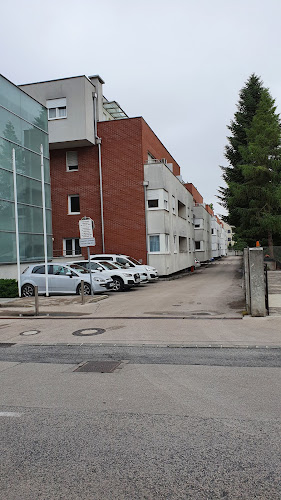 Smuggler bar - Gastronomija in gostinstvo