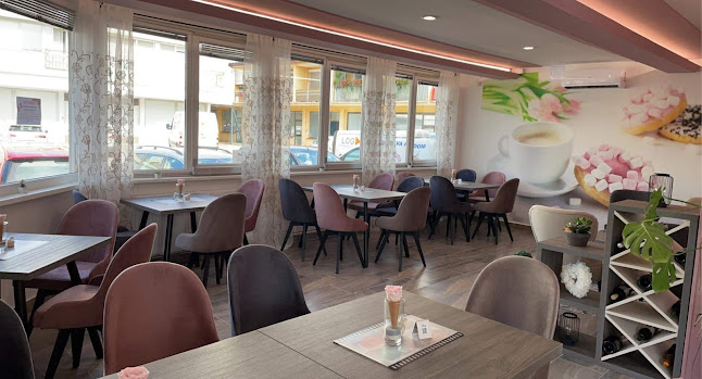 Kavarna in slaščičarna Senica - Gastronomija in gostinstvo