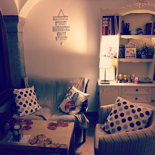 Horacij prodajalna & kavarna - Gastronomija in gostinstvo