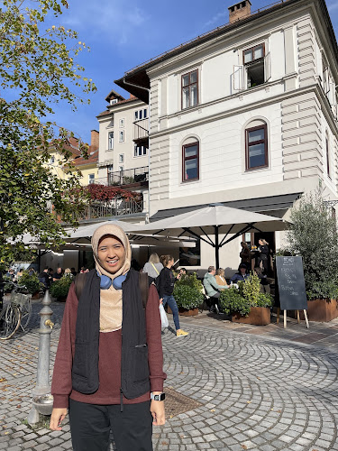 Comentarii opinii despre EK Bistro