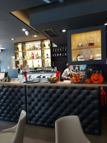 Lounge Bar Venezia - Gastronomija in gostinstvo