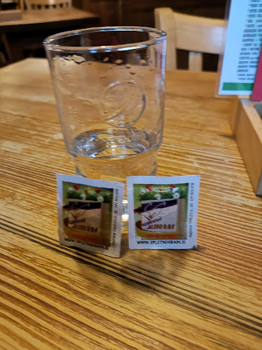 Comentarii opinii despre Kaktus american bar