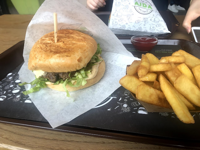 Comentarii opinii despre Ajda Burgers & More BTC