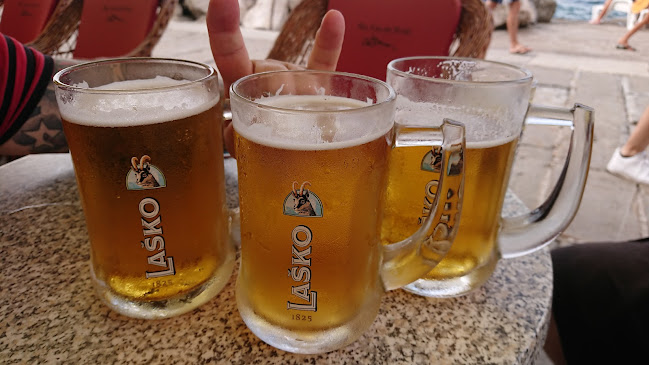 Opinii despre Spužva Beach Bar în Piran - Gastronomija in gostinstvo