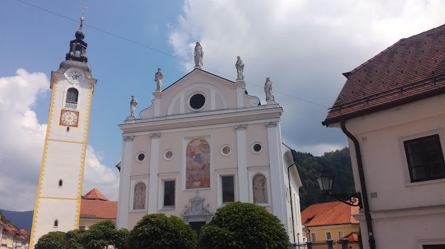 Bar Mali grad - Gastronomija in gostinstvo