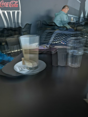 Comentarii opinii despre Hof Caffe