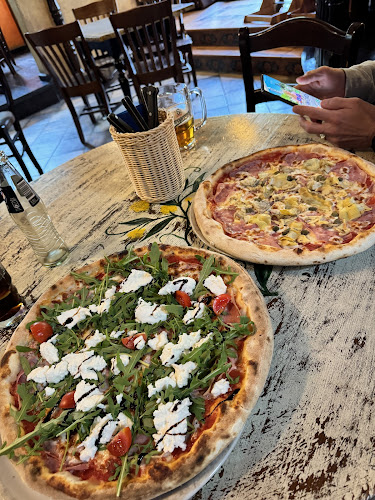 Pizzeria Trucker - Gastronomija in gostinstvo