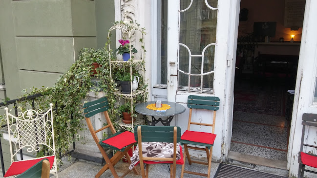 Erjavčeva cesta 1, 1000 Ljubljana