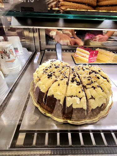 Slaščičarna Dehar Durmiši Eran s.p. - Gastronomija in gostinstvo