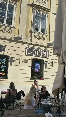 Pritličje - Gastronomija in gostinstvo