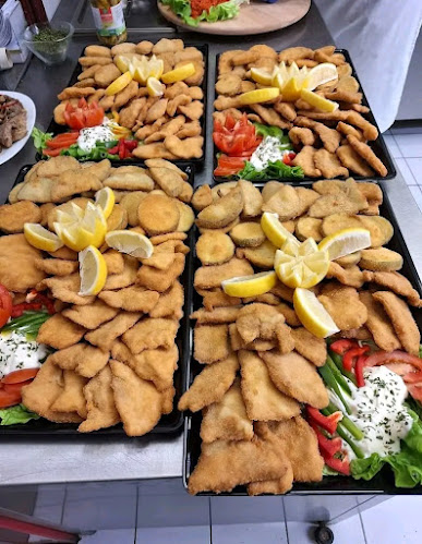 Nasproti banke in lekarne, Pahorjeva ulica 34, 6000 Koper