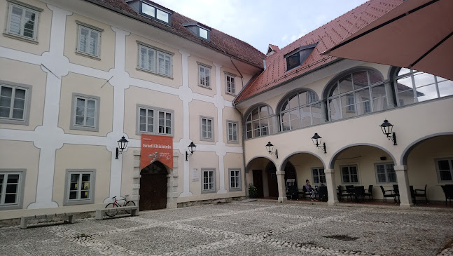 Kavarna Khislstein 12.56 - Gastronomija in gostinstvo