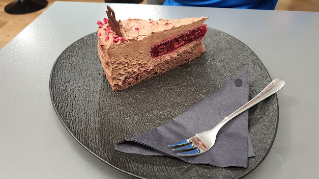 Kavarna Beli Vol - Gastronomija in gostinstvo