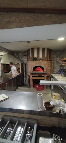 PICERIJA & GRILL VERDE PETROVČE - Gastronomija in gostinstvo