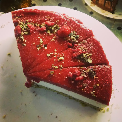 Comentarii opinii despre Emilija