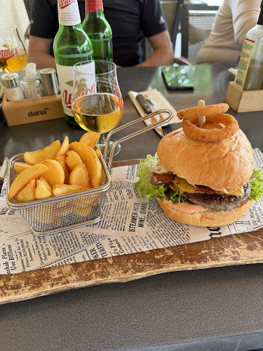 Opinii despre Pri Jerneju gostilna picerija caffe în Šentjernej - Gastronomija in gostinstvo