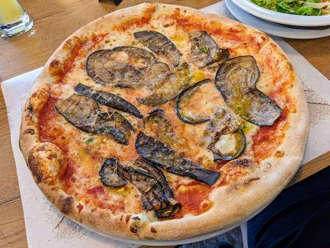 Oriks - Gastronomija in gostinstvo