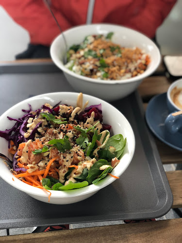 Opinii despre TINK superfood café (Rotonda) în Ljubljana - Gastronomija in gostinstvo