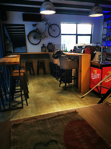 Bar Parencana IZOLA - Gastronomija in gostinstvo