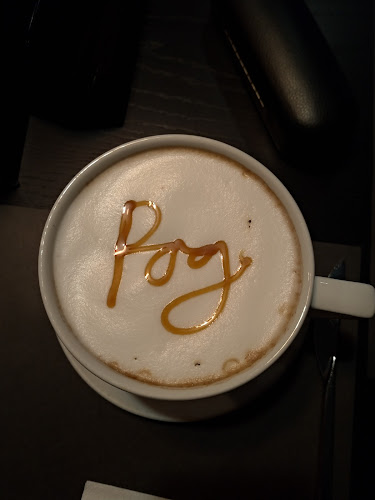 Kavarna Rog - Gastronomija in gostinstvo