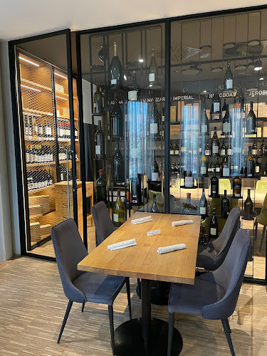 Evino, trgovina in gostinstvo, d.o.o. - Gastronomija in gostinstvo