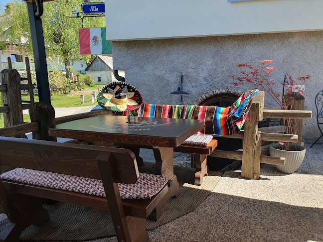 Pod Velbi - Gastronomija in gostinstvo
