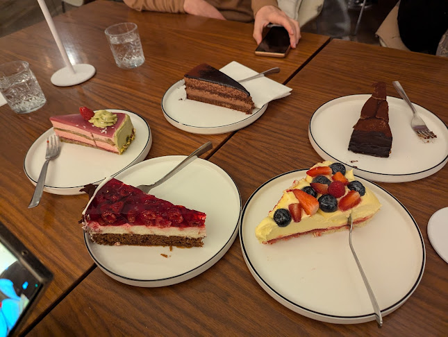 Restavracija in kavarna Brioni