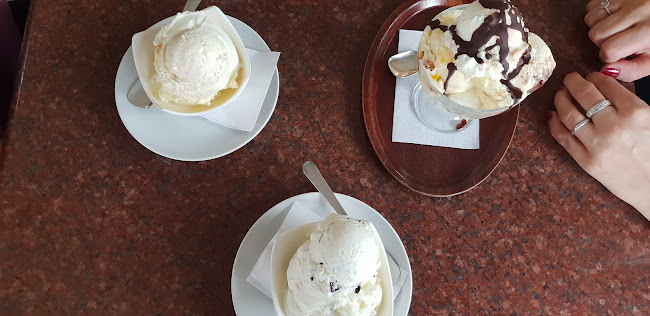 Slaščičarna Relaksi, Riza Amiti, s.p.