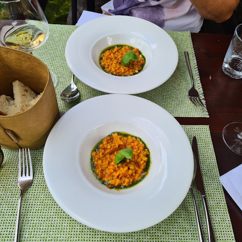 Glavni trg 1, 5271 Vipava