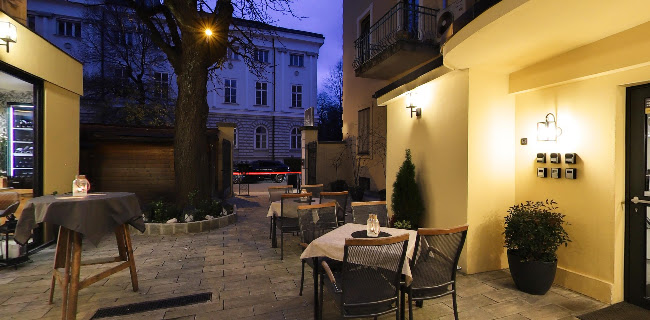 Župančičeva ulica 2, 1000 Ljubljana