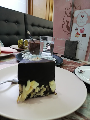 Kavarna Veronika - Gastronomija in gostinstvo