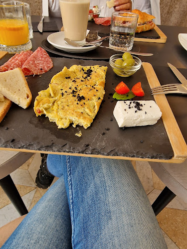 Golden Loggia Koper - Gastronomija in gostinstvo