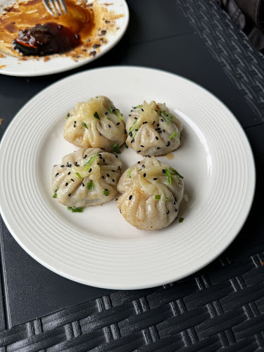 Dobrote Vzhoda - Ljubljana