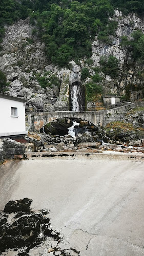 Opinii despre Restaurant pri izviru Hublja în Ajdovščina - Gastronomija in gostinstvo