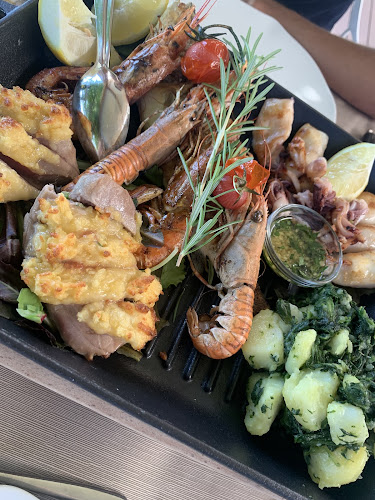 Comentarii opinii despre NOE Wine Bar & Restaurant